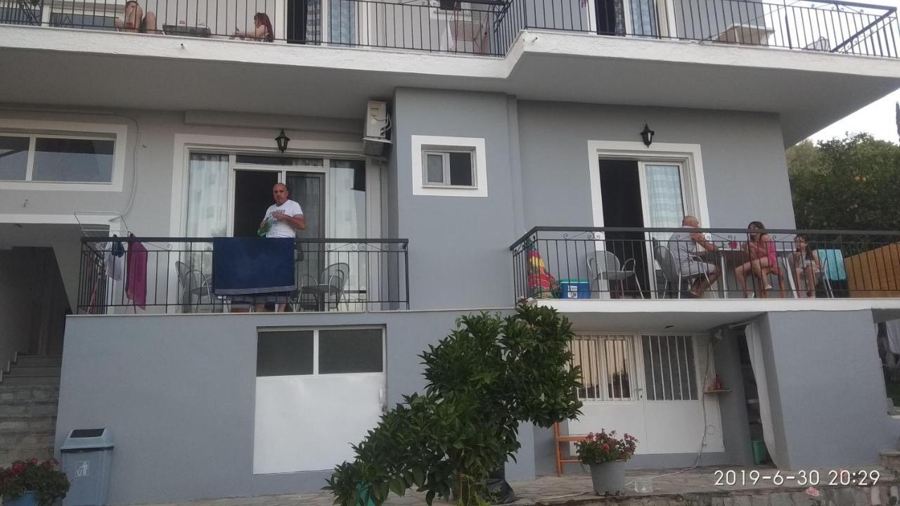 Zodiac Apts Nydri (Lefkada) Exterior photo