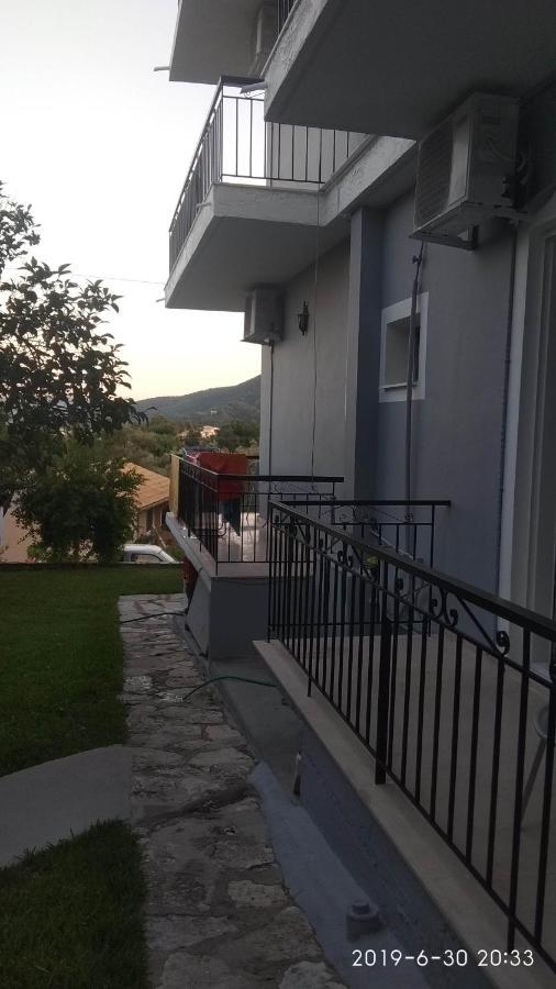 Zodiac Apts Nydri (Lefkada) Exterior photo