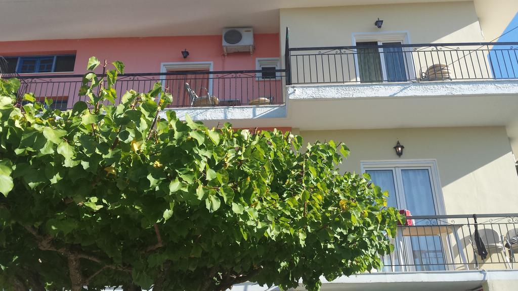 Zodiac Apts Nydri (Lefkada) Exterior photo